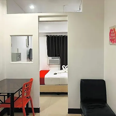 Makati One Poblacion Hotel