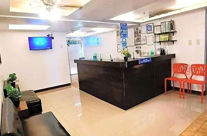 Makati One Poblacion 3*