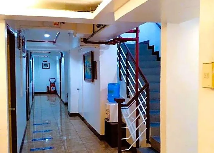 Makati One Poblacion Hotel