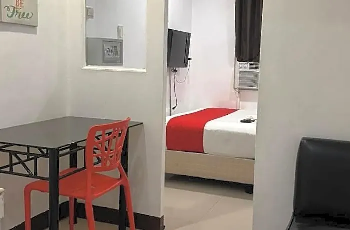 Hotel Makati One Poblacion 3*