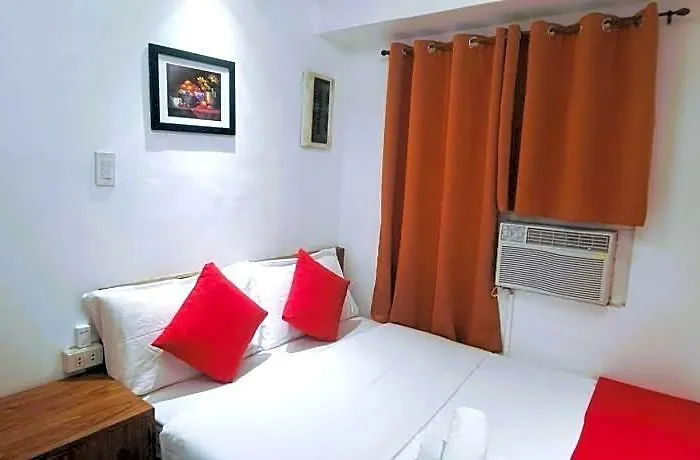 Makati One Poblacion Hotel