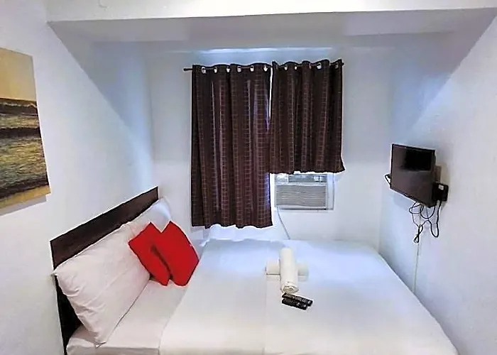 Makati One Poblacion 3*